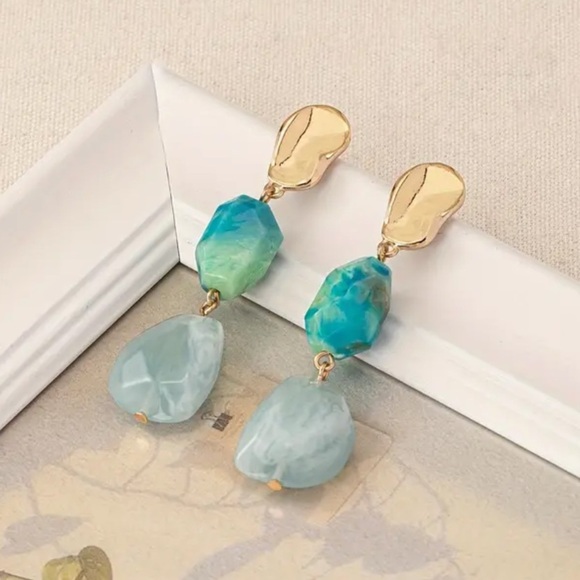 Ocean Earrings - Two tone Blue Resin and Gold Earrings - NEW - Picture 2 of 4